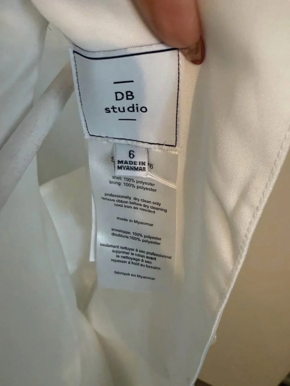 David's Bridal white satin flower girl dress size 6 - Picture 4 of 4